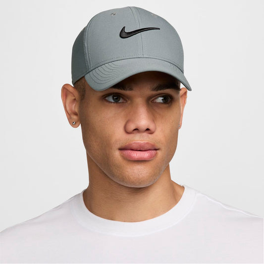hat nike